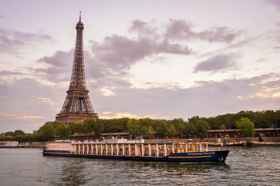 Paris: Romantic Cruise With 3-Course Dinner on Seine River - Optional Purchases