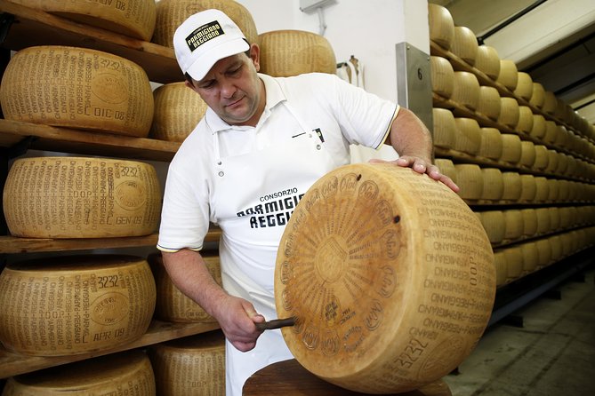 Parmigiano Reggiano Cheese Tasting Tour - Tour Group Size