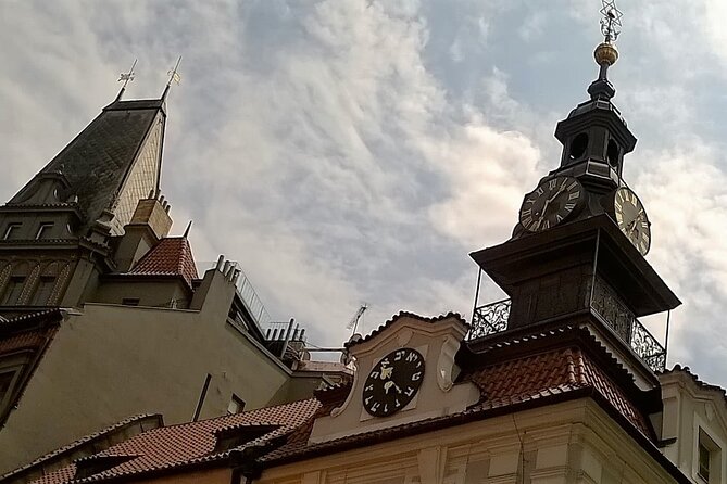 Prague Jewish Quarter And Synagogue Walking Tour With Admission Tickets - Guided Tour of the Synagogues