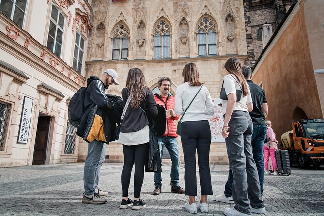 Prague Old Town and Jewish Quarter Walking Tour - Discovering the Jewish Quarter