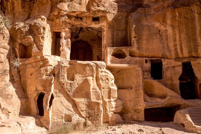 Private Petra Day Trip Including Little Petra From Amman - Local English-speaking Guide