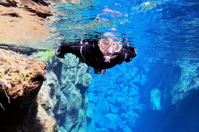 Private Silfra Snorkeling 6 P. Group - Meet on Location - With Underwater Photos - Group Size and Timing