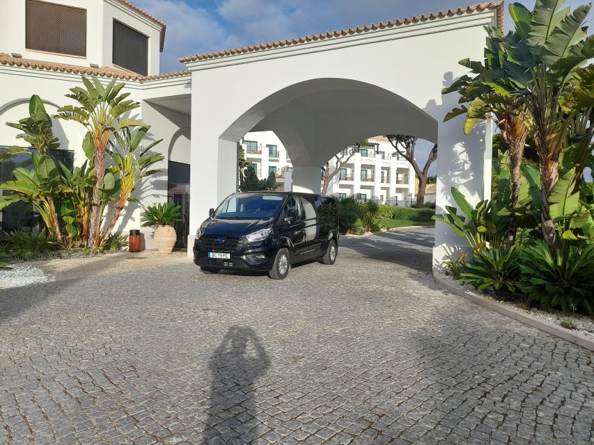 Private Transfer From Seville to Algarve by 8 Seats Minibus - Group Size