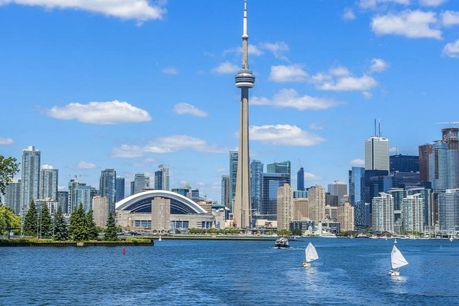 Private Transfer: Pearson Airport YYZ to Toronto in Business Car - Booking and Payment