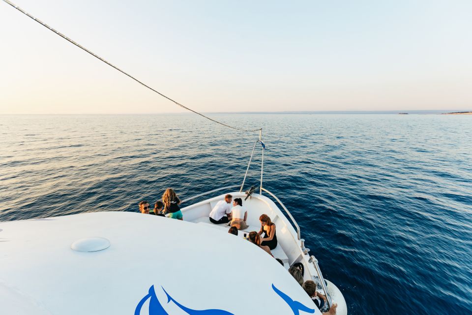 Pula: Exclusive Dolphin & Sunset Cruise With Dinner & Drinks - Customer Ratings and Feedback