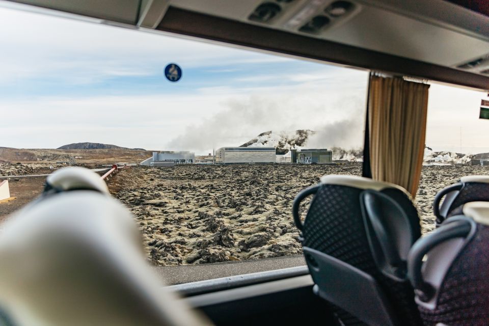 Reykjavik: Roundtrip Bus Transfer to the Blue Lagoon - Bus Amenities