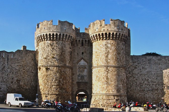 Rhodes Old Town Walking Tour (Small Group) - Benefits of a Small Group