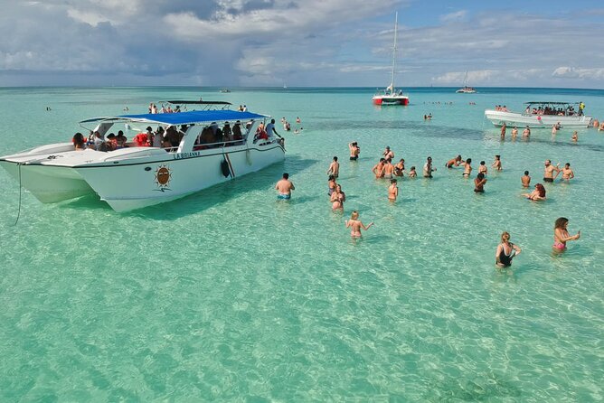 Saona Island Catamaran Adventure With Free Food and Transportation - Customer Reviews