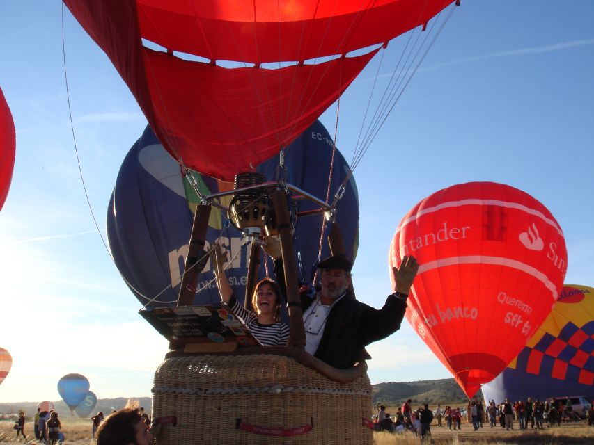 Segovia: Private Balloon Ride for 2 With Cava and Breakfast - Celebration and Refreshments After Landing