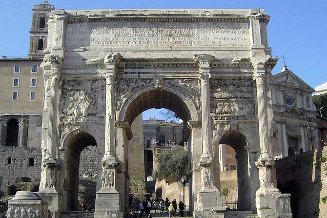 Small Group Colosseum, Roman Forum and Palatine Hill Guided Tour - Exploring the Historic Sites