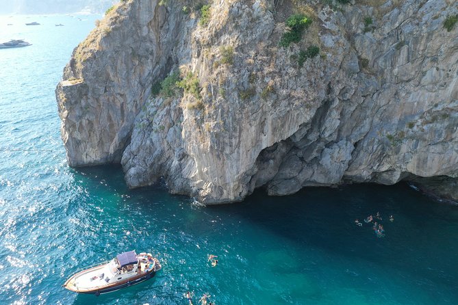 Small Group of Amalfi Coast Full Day Boat Tour From Positano - What to Expect on the Tour