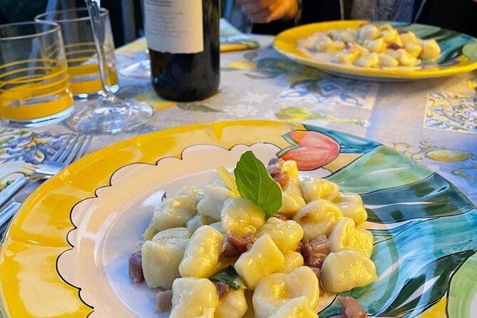 Small Group Positano Cooking Class Gnocchi Tiramisu With Drinks - Class Size and Cancellation Policy