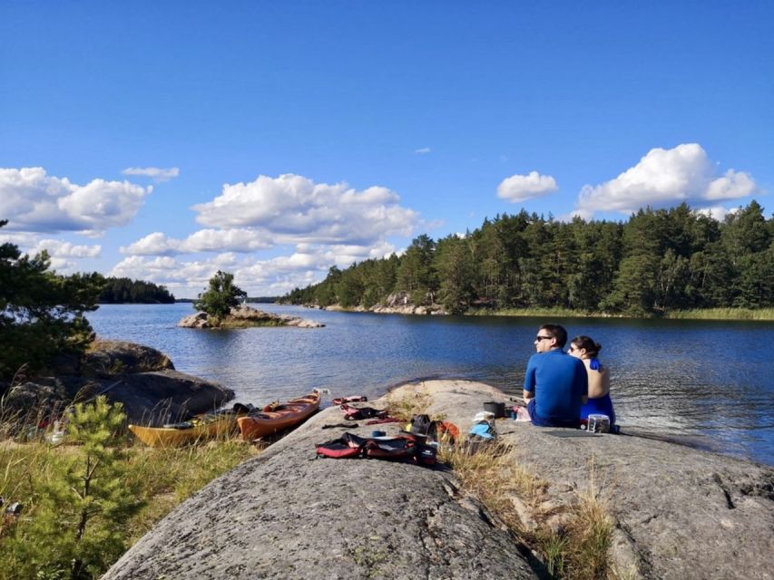 Stockholm: Morning Kayak Tour in the Archipelago + Lunch - Kayaking Experience