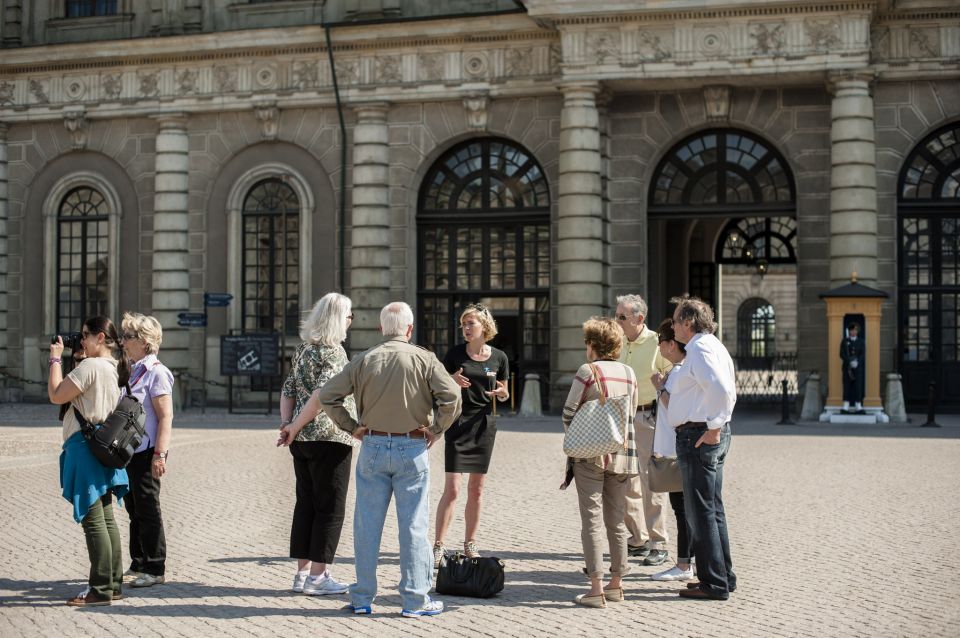 Stockholm Syndrome: 3-Hour Walking Tour - Group Experience and Refunds