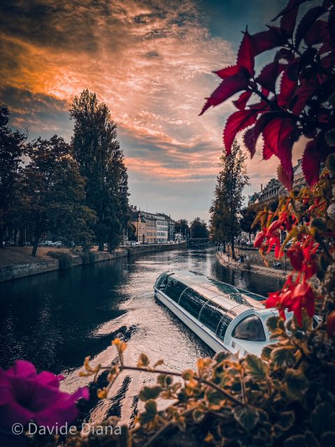 Strasbourg: Guided Historical Neighborhoods Walking Tour - Duration and Group Size