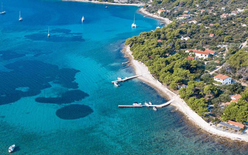 Trogir: Private Speedboat Tour to Blue Lagoon and 3 Islands - Dalmatian Town Lunch