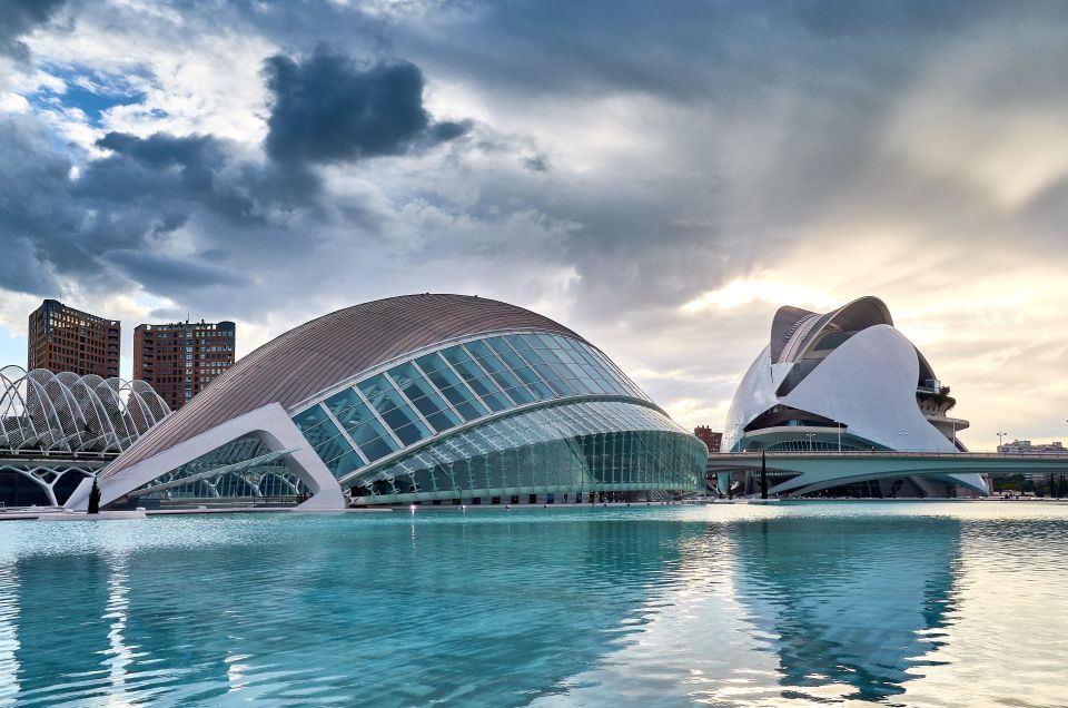 Valencia: Private Architecture Tour With a Local Expert - Tour Inclusions and Recommendations