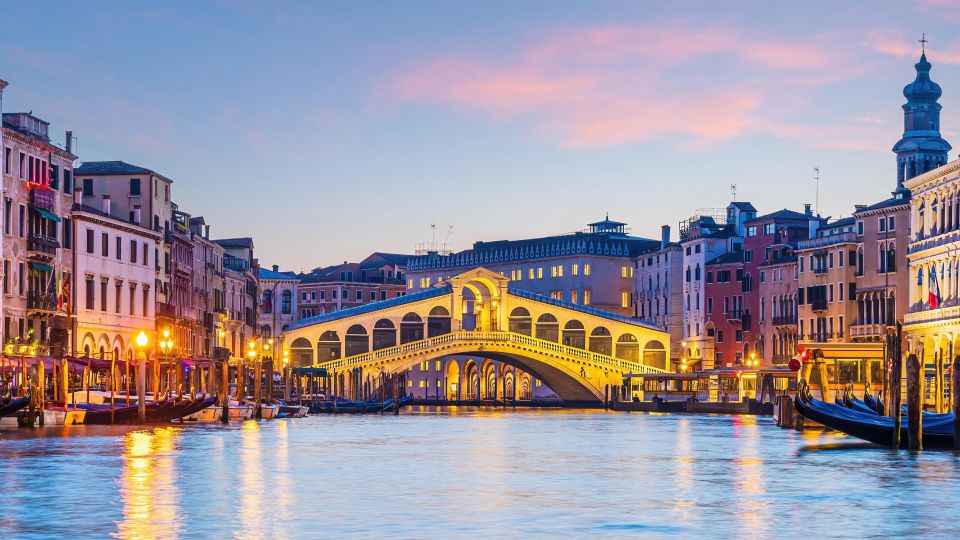 Venice: City Highlights Walking Tour With Optional Gondola - Rialto Market and Rialto Bridge