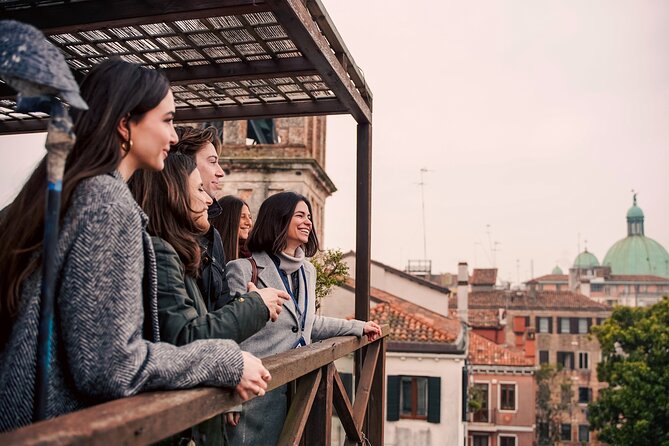 Venice Rooftops Tour With Prosecco - Enjoying the Aperitivo