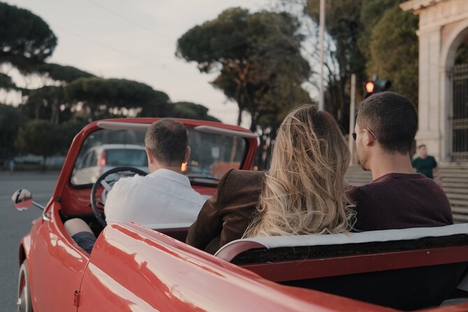 Vintage Fiat 500 Cabriolet: Private Tour to Romes Highlight - Exploring Romes Iconic Landmarks