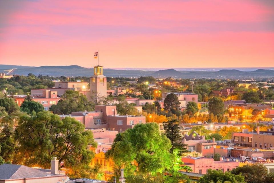 Walking Tour of Santa Fe's Most Beautiful and Historic Sites - Adobe Architecture