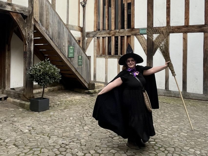 York: Witches and History Old Town Walking Tour - Suspected Yorkshire Witches