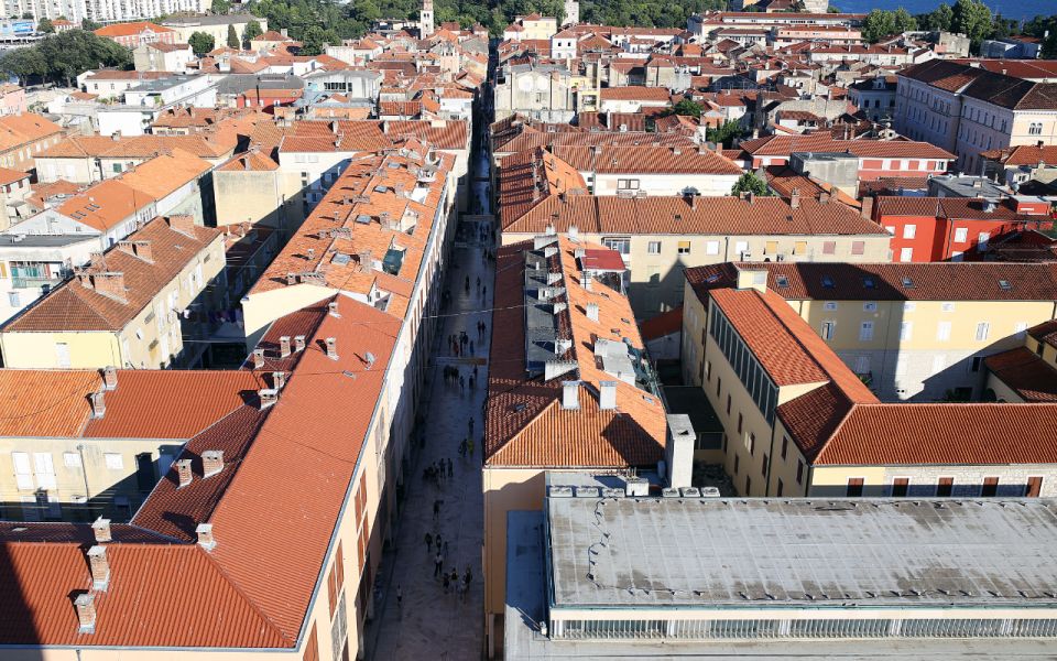 Zadar: Guided Old Town History Walking Tour - Languages Offered