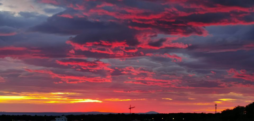 Zadar: Sunset & Night Cruise With Unlimited Sparkling Wine - Guidance for Visitors