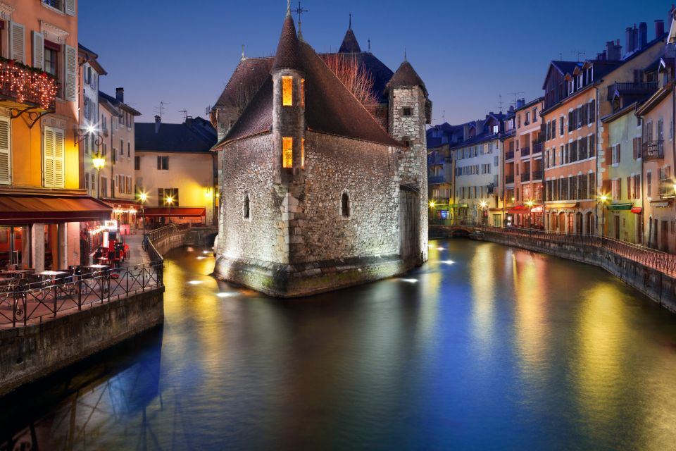 Annecy: First Discovery Walk and Reading Walking Tour - Important Information to Note