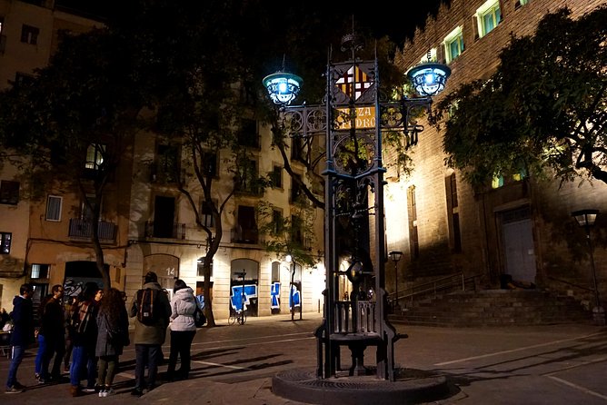 Barcelona Ghost Night Walking Tour - Accessibility and Transportation