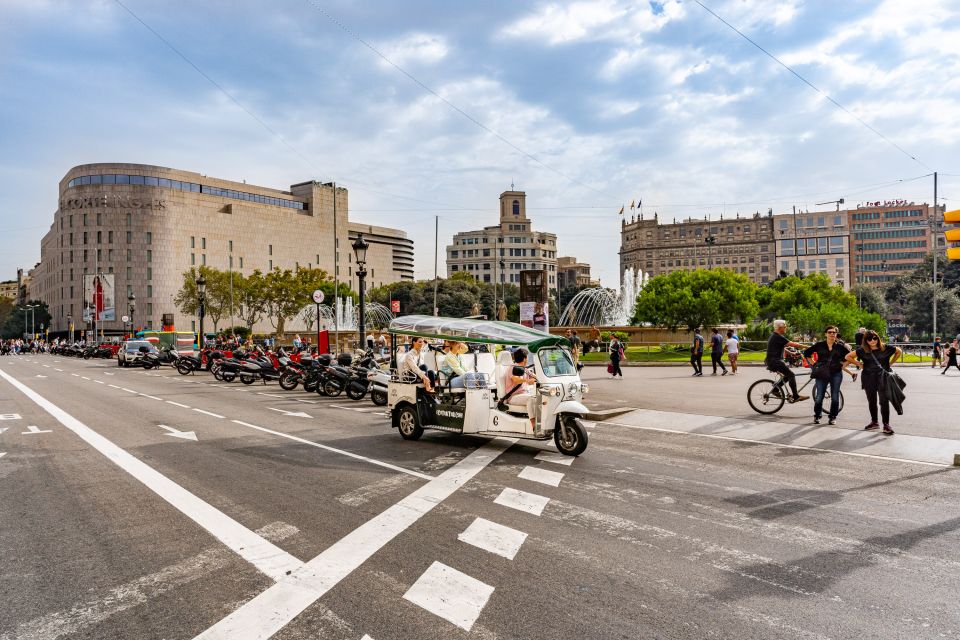 Barcelona: Private City Tour by Eco Tuk Tuk - Starting and Ending Points