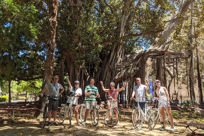 Bike Tour of the Historic Center of Palermo With Tasting - Group Size