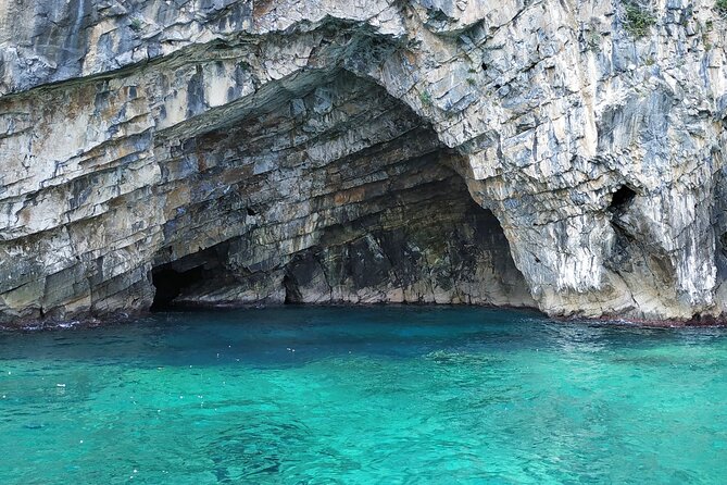 Boat Trip Sea Caves of Thetis - Relaxing on the Secluded Beach