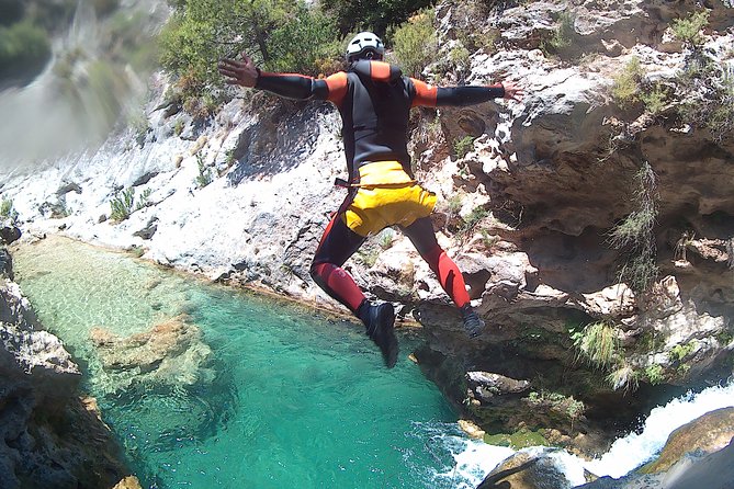 Canyoning in Andalusia: Rio Verde Canyon - Preparing for the Canyoning Excursion