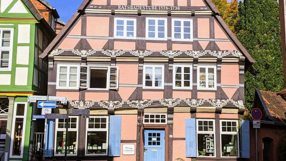 Celle: Romantic Old Town Self-guided Discovery Tour - Flexible Exploration