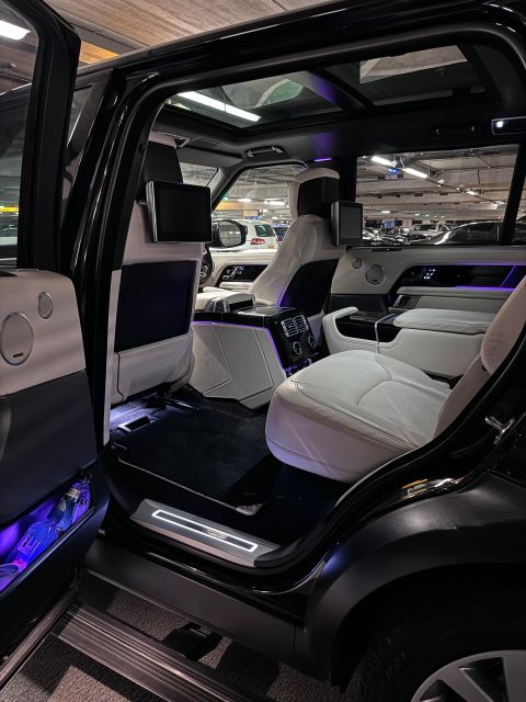 Chauffeur Limo Airport Transfer Heathrow-London - Commitment to Convenience