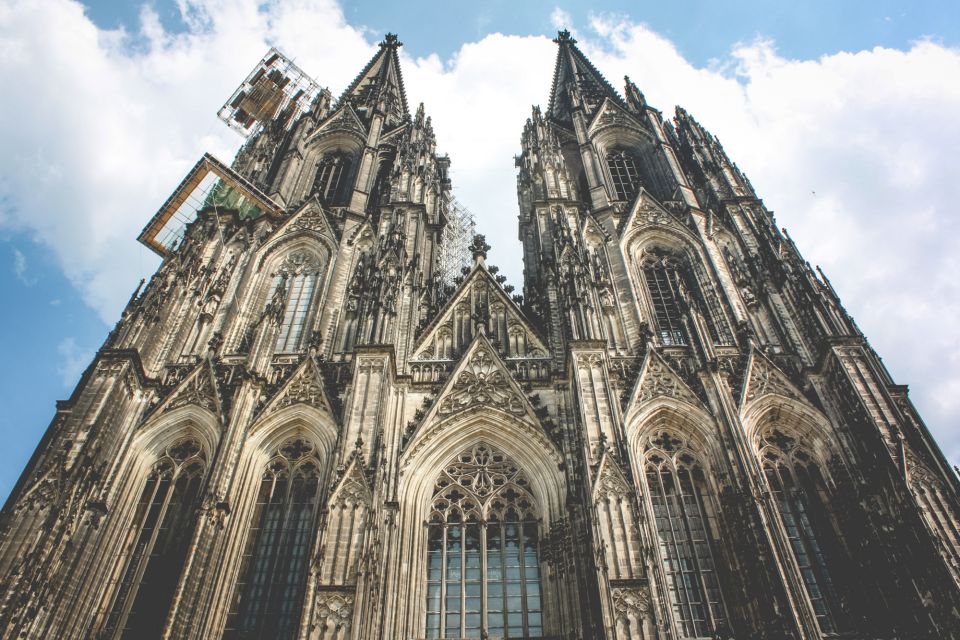 Cologne: First Discovery Walk and Reading Walking Tour - Flexible Booking and Cancellation