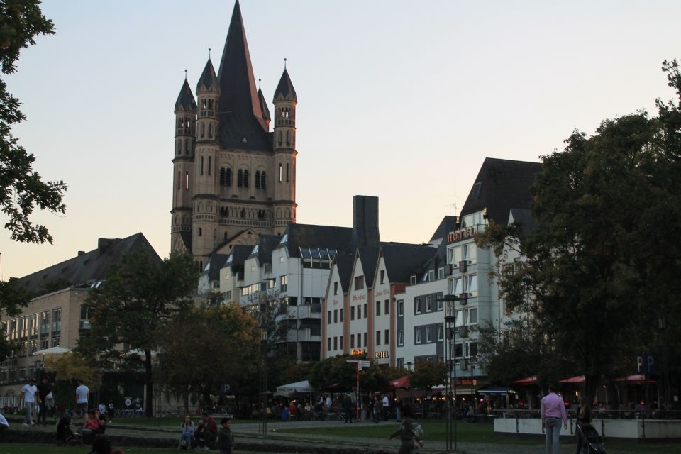 Cologne: Kölsch Highlights/Old Town Tour in German - Barrier-Free Tour Option