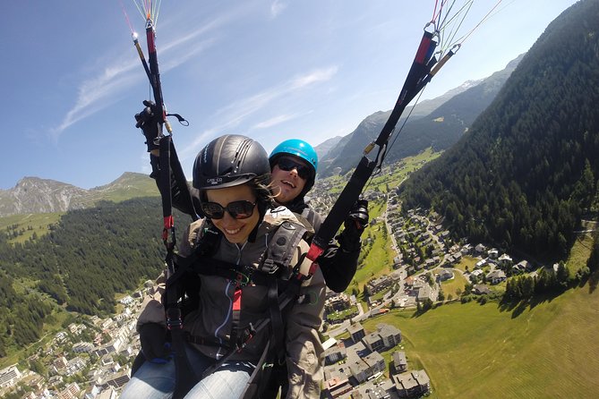 Davos Paragliding Private Tandem Pilot Half Day - Booking and Group Size