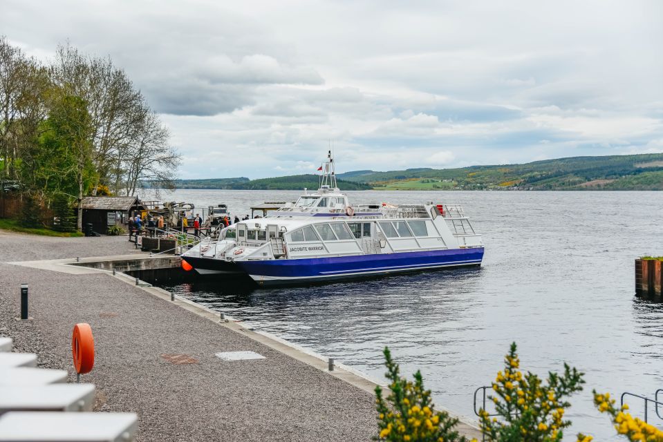 From Glasgow: Loch Ness, Glencoe and the Highlands Tour - Boat Cruise Option