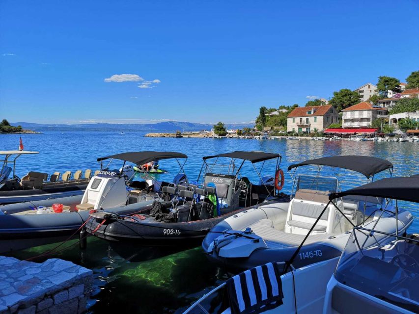 From Trogir or Split: Blue Lagoon and 3 Islands Tour - Lunch in Fishing Village