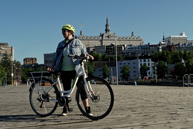 HIstorical Lower Town & Neighborhoods Private Bike Tour - Operated by Cyclo Services