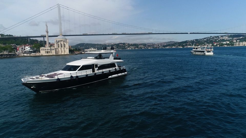 Istanbul: Bosphorus Cruise With Stopover on the Asian Side - Traveling in Luxury and Comfort