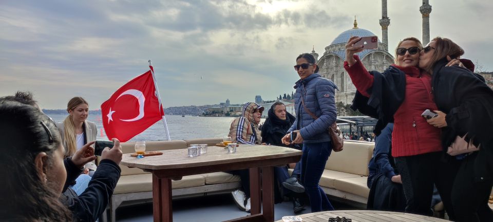 Istanbul: Bosphorus Sunset Cruise on Yacht With Live Guide - Booking and Payment Information