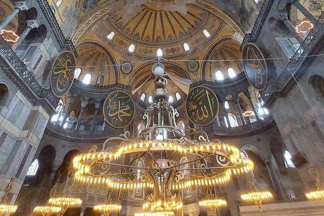 Istanbul Highlights Blue Mosque, Hagia Sophia, Cisterns and More! - Group Size