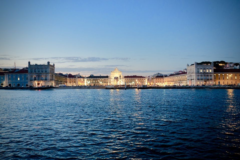 Lisbon: Boat Cruise With Live Fado Performance and a Drink - Cultural Immersion