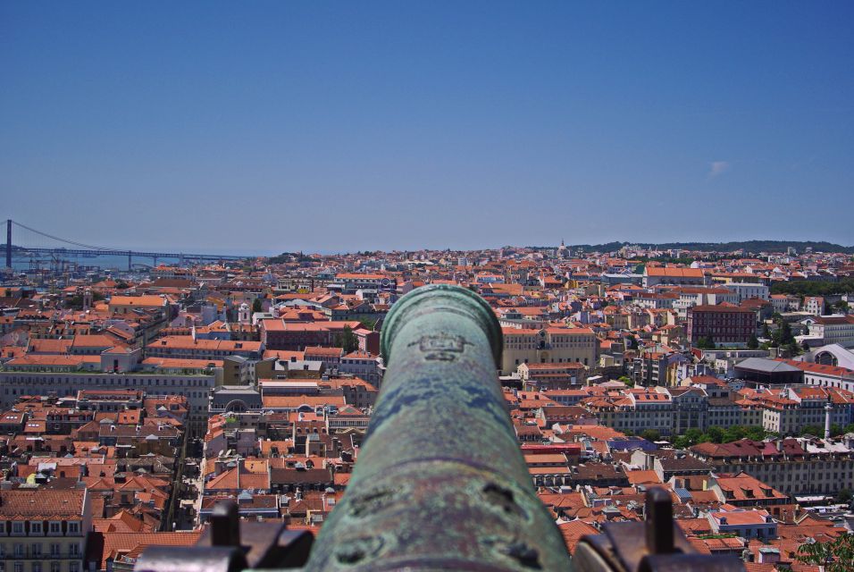 Lisbon: Historical Tour on a Tukxi - Getting to Lisbon