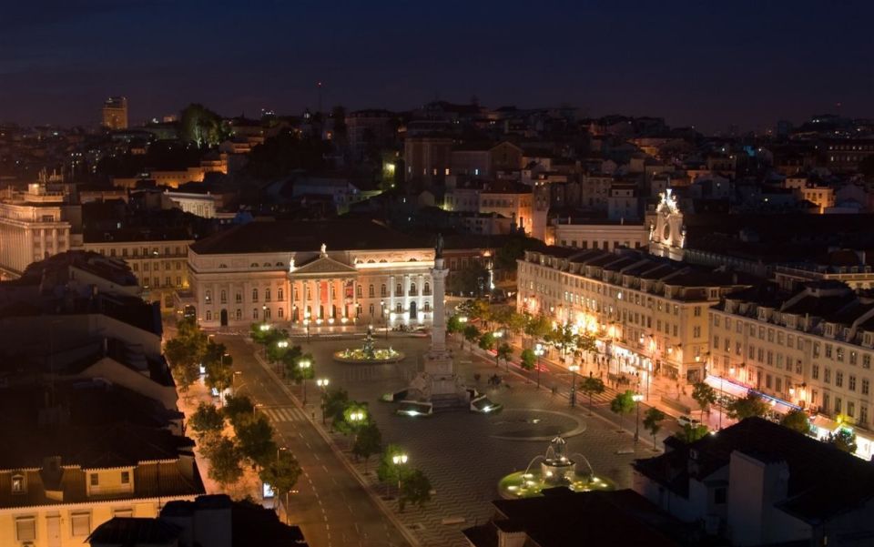 Lisbon: Private Night Tour With Fado Dinner Show - Tour Inclusions and Exclusions