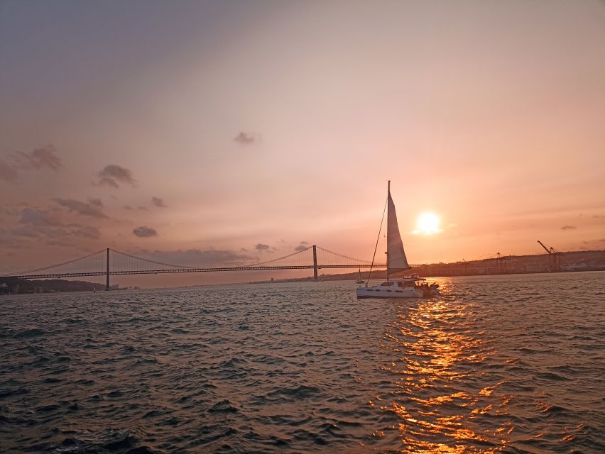 Lisbon: Private Sailing Tour - Return to Starting Point