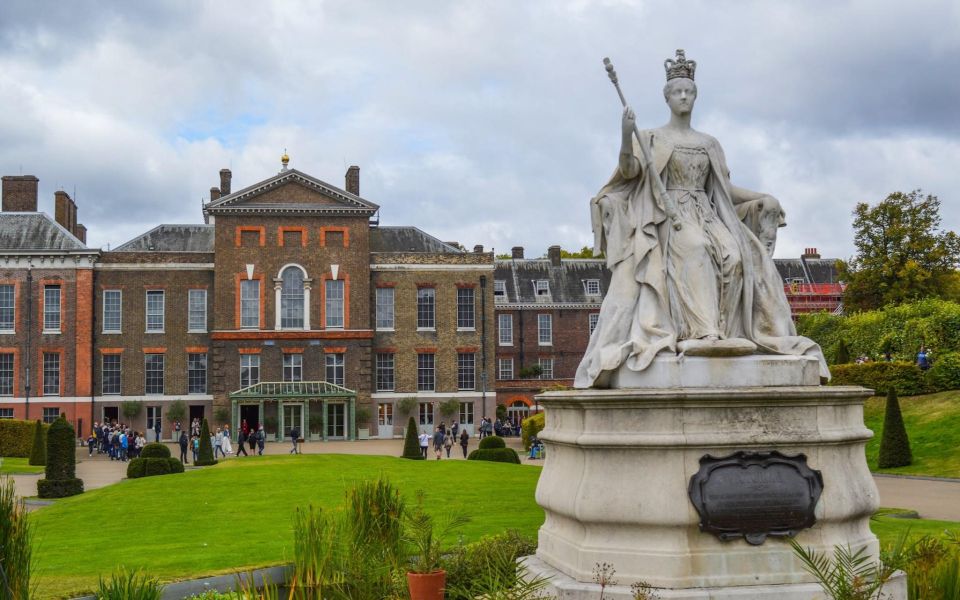 London Afternoon Tea, Fast-Track Kensington Palace Tickets - Cake Tasting and Audio Guide